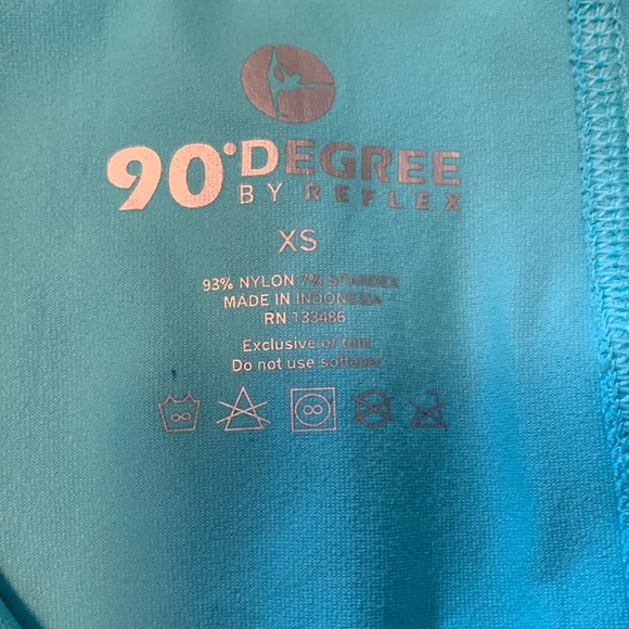 90 Degree by reflex activewear top - Picture 3 of 8